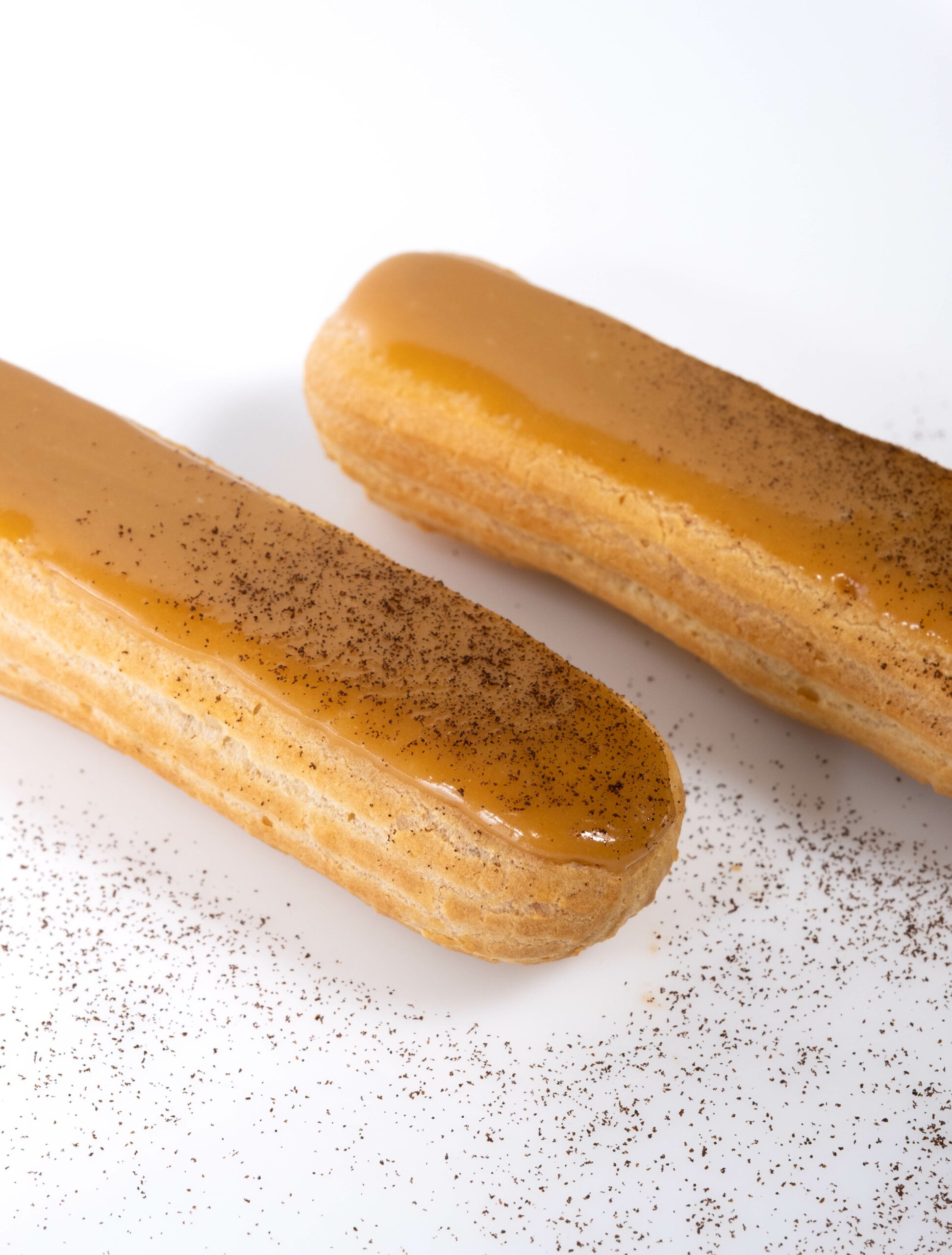 Eclair au café